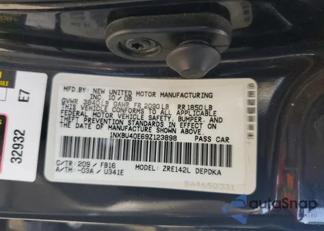 2009 Toyota Corolla Base z USA, uszkodzony, nr VIN 1NXBU40E69Z123898